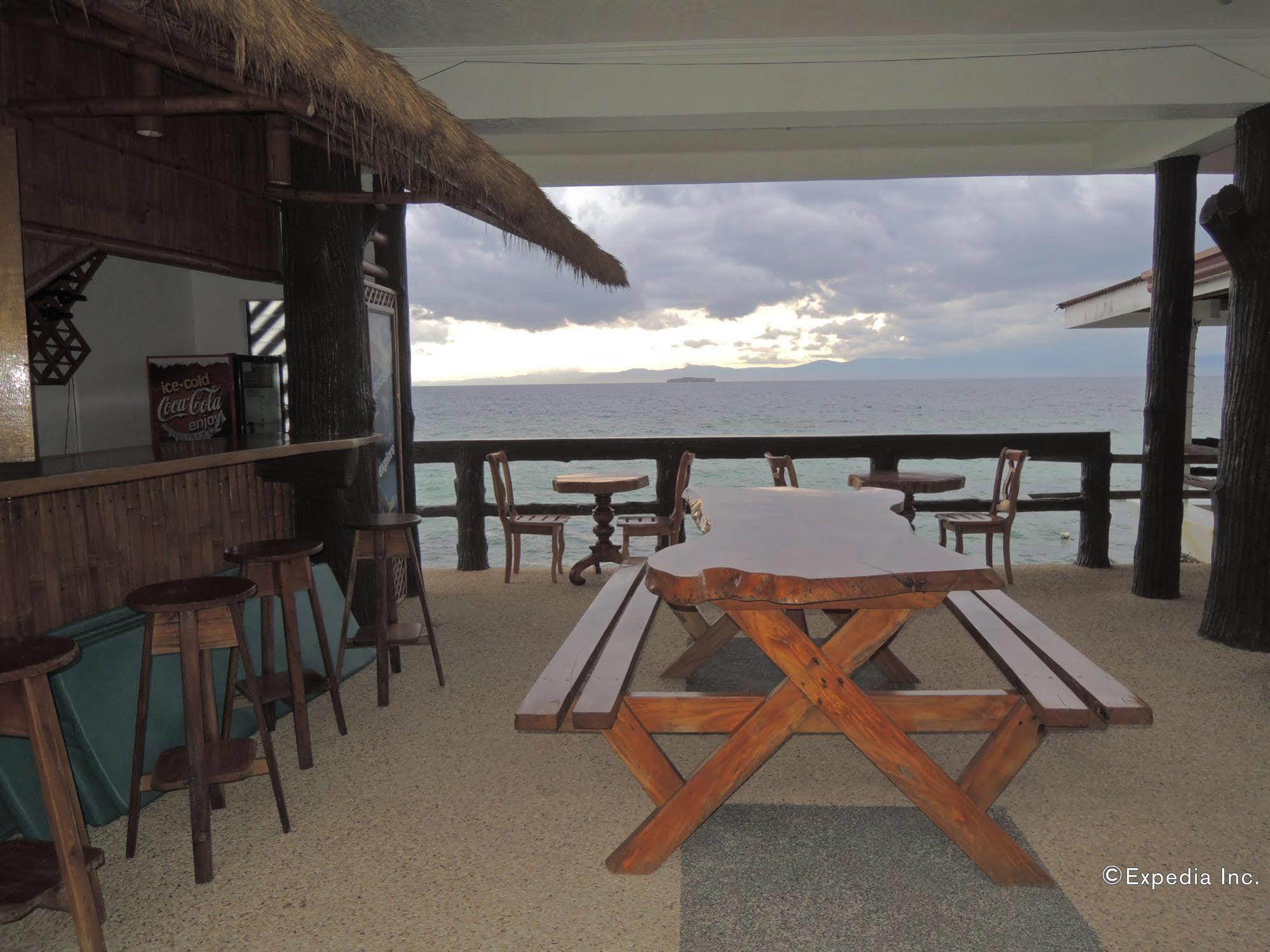 Love'S Beach & Dive Resort Moalboal Dış mekan fotoğraf