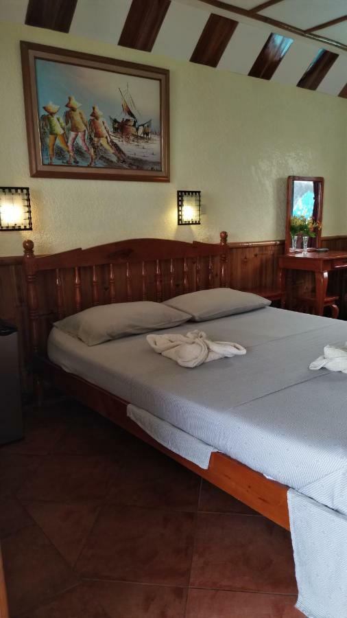 Love'S Beach & Dive Resort Moalboal Dış mekan fotoğraf